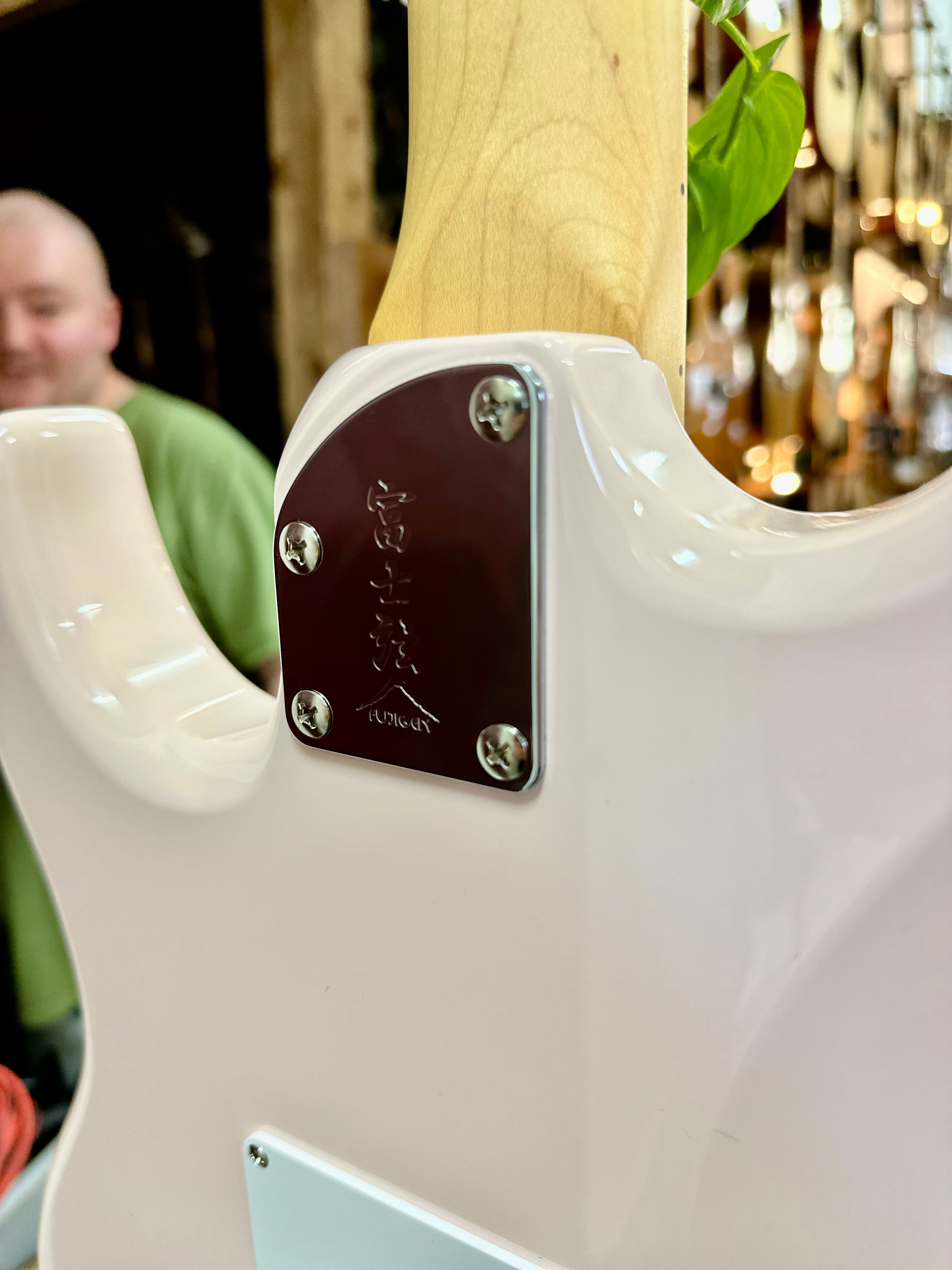 FGN | J-Standard | Odyssey | Shell Pink FGN | J-Standard | Odyssey | Shell Pink